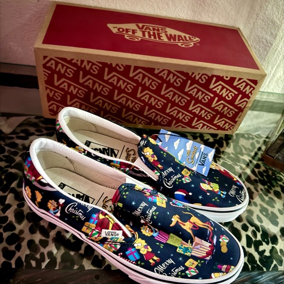 Rare Simpson’s Christmas Vans NWT - Picture 2 of 4